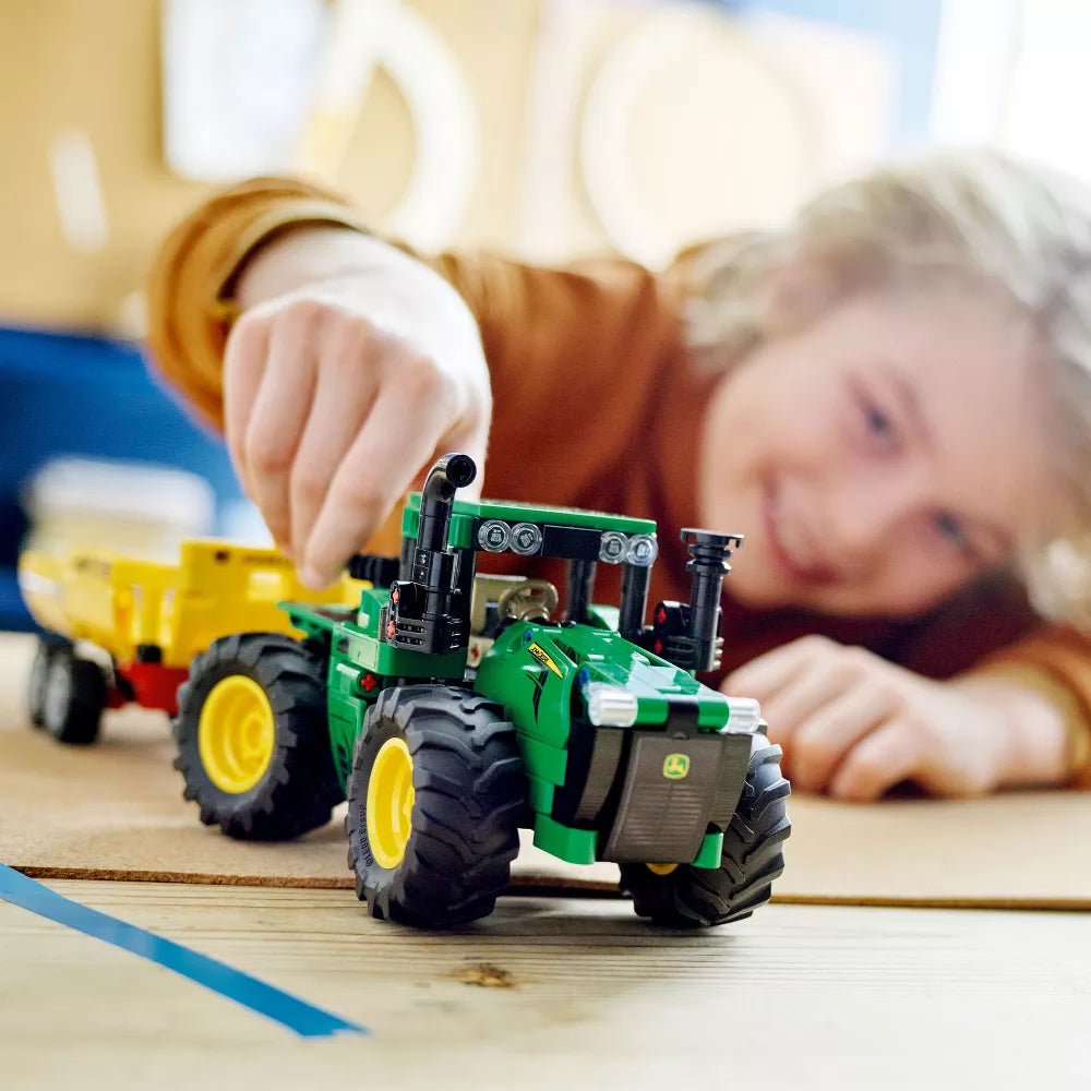 LEGO® Technic™ John Deere 9620R 4WD Tractor 42136
